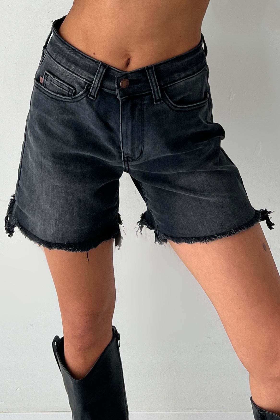 Rhysand Mid Rise Judy Blue Cut Off Dad Shorts (Black)