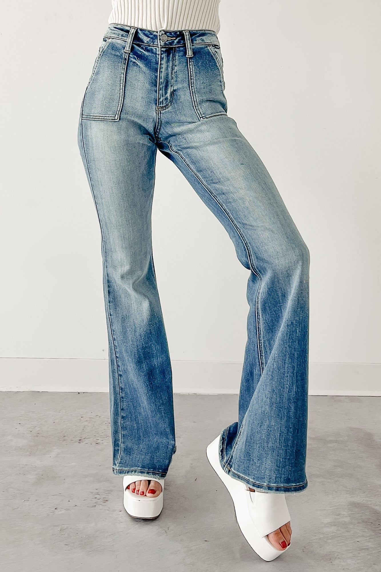 Phoenix High Rise Flare Cello Jeans (Medium)