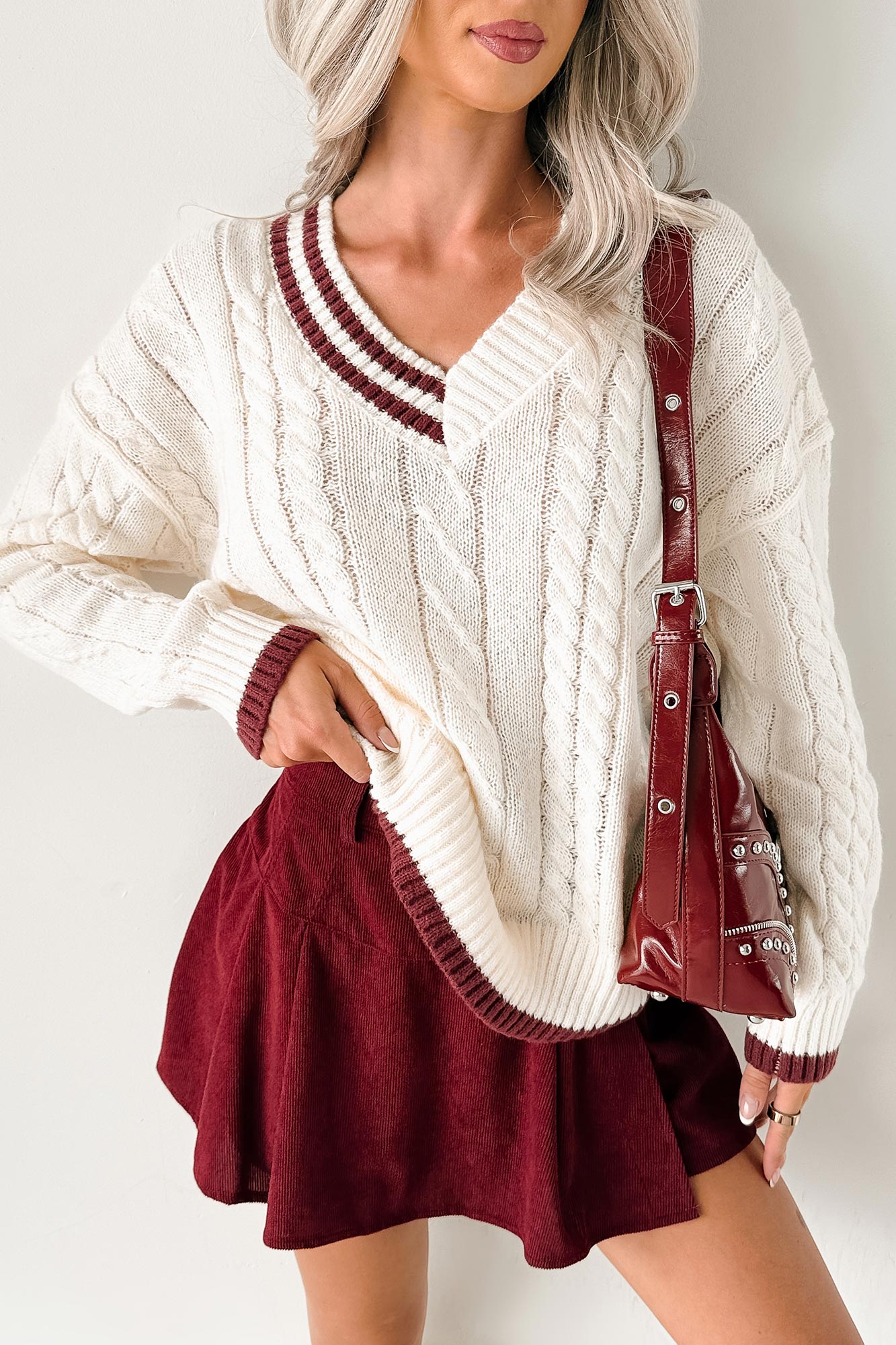 Woven Stories Cable Knit V Neck Sweater (Cream)